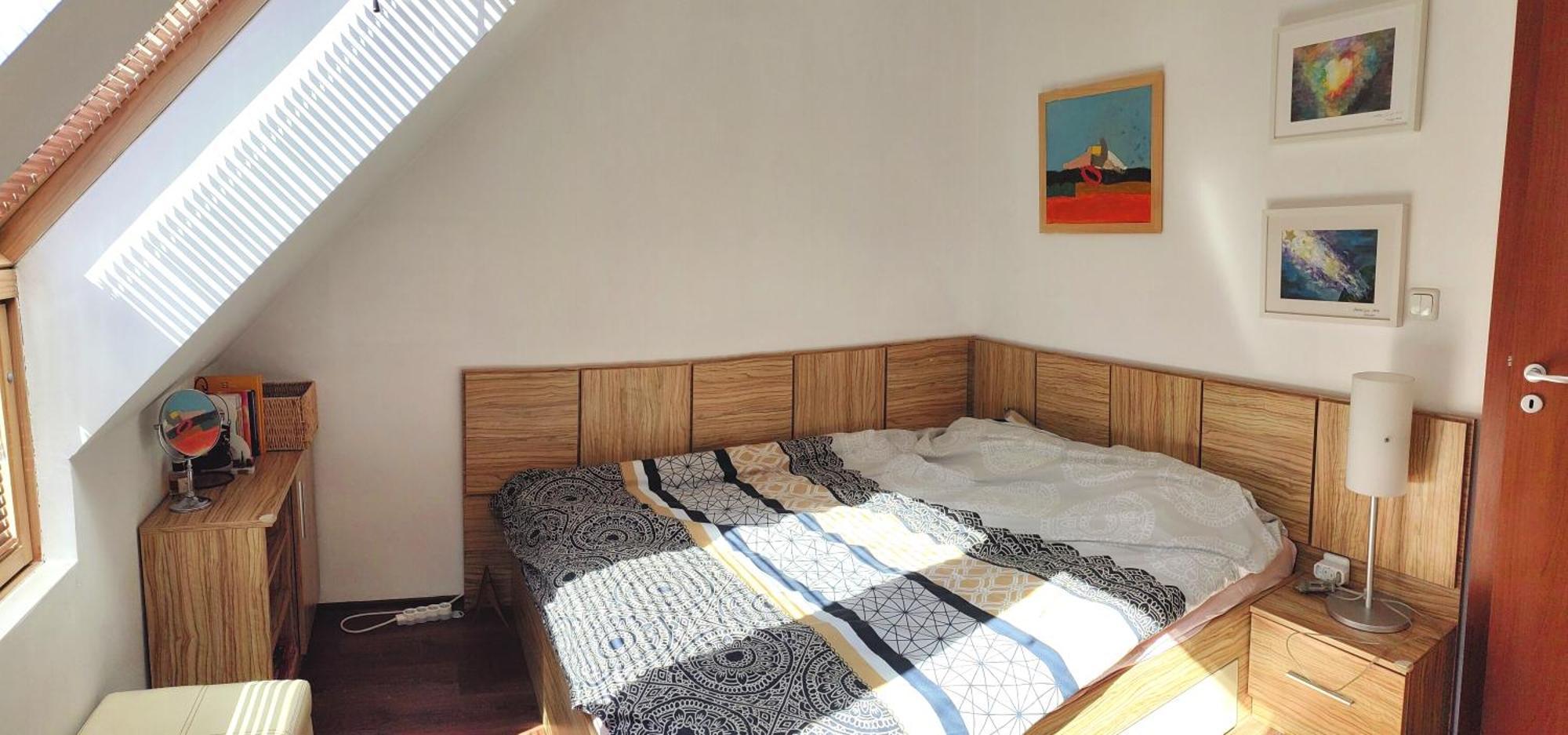 Hristy's 2 Bedroom Spacious Garage!!!