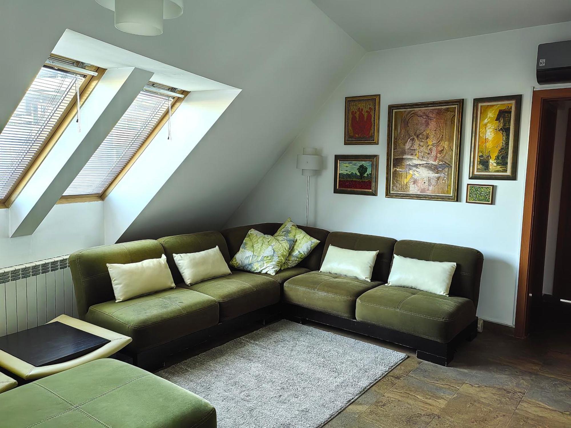 Hristy's 2 Bedroom Spacious Garage!!! Sofia