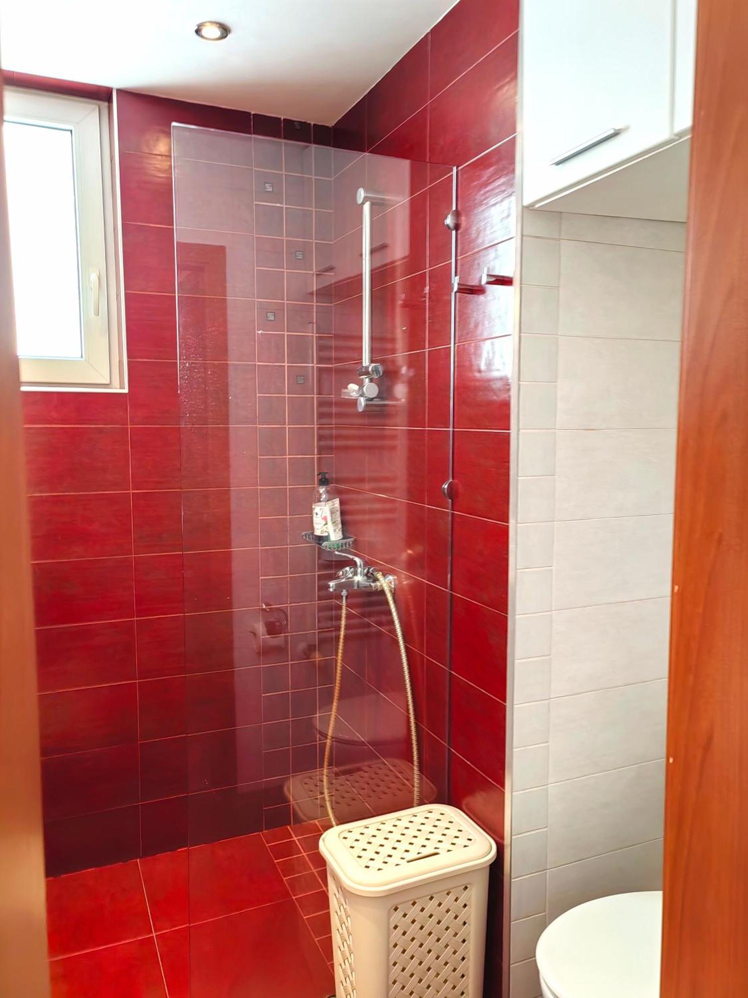 Hristy's 2 Bedroom Spacious Garage!!! * Sofia